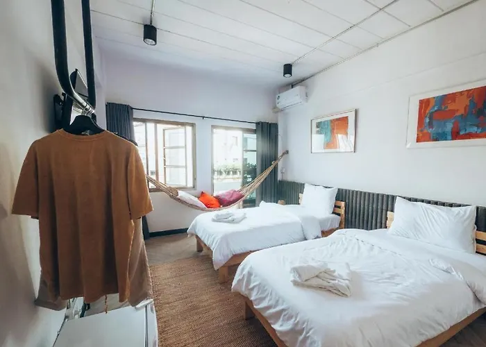 Haus Sathorn 11 3*