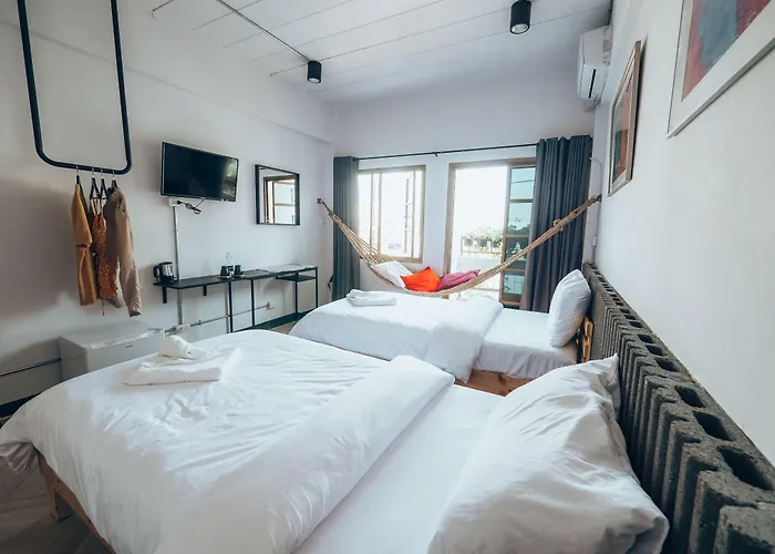 Haus Sathorn 11 3* Бангкок