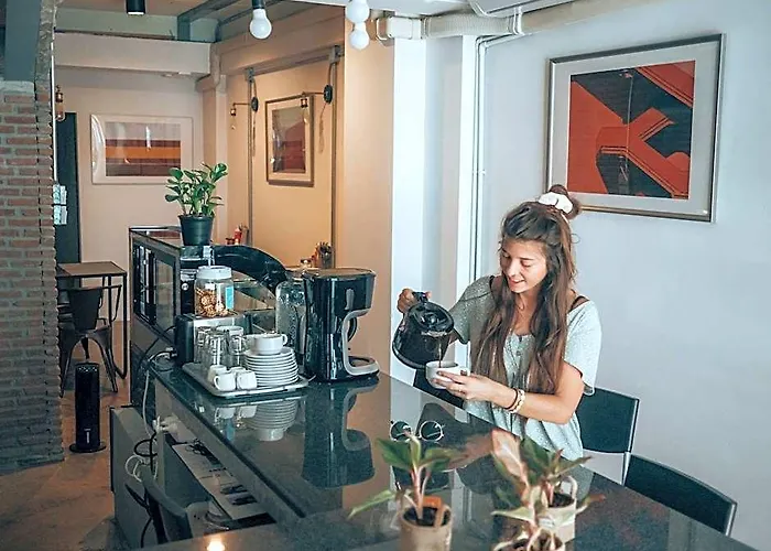 Haus Sathorn 11 Гостевой дом Бангкок