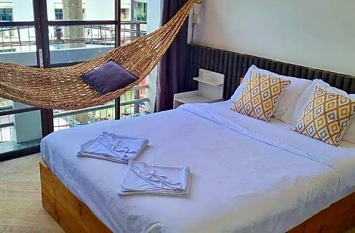 Haus Sathorn 11 3*