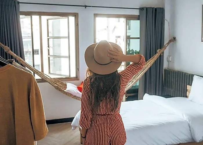 Haus Sathorn 11 3*