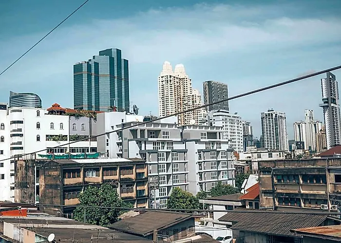 Гостевой дом Haus Sathorn 11
