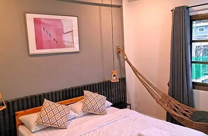 Haus Sathorn 11 3* Бангкок