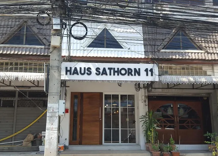 Haus Sathorn 11 Гостевой дом